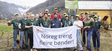 Noreg treng fleire bønder gruppebilde ungdomsseminar - Foto: Nora May Engeseth/NBS